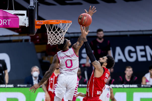 时隔一年再 时隔一年再