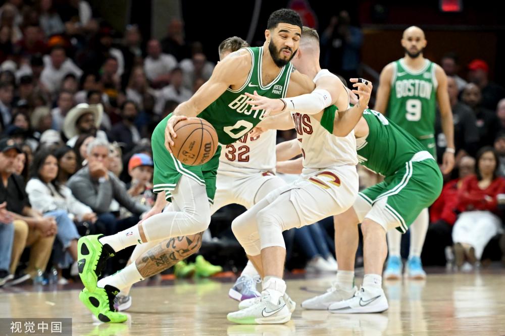 争冠热门的 争冠热门的